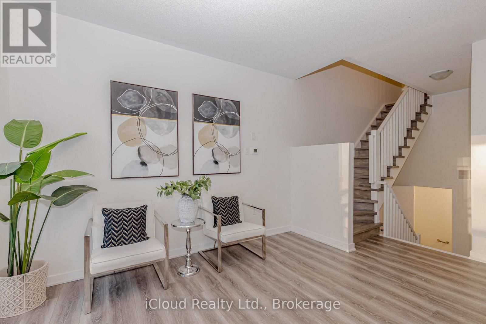 69 - 3189 BASTEDO COMMON Image 22