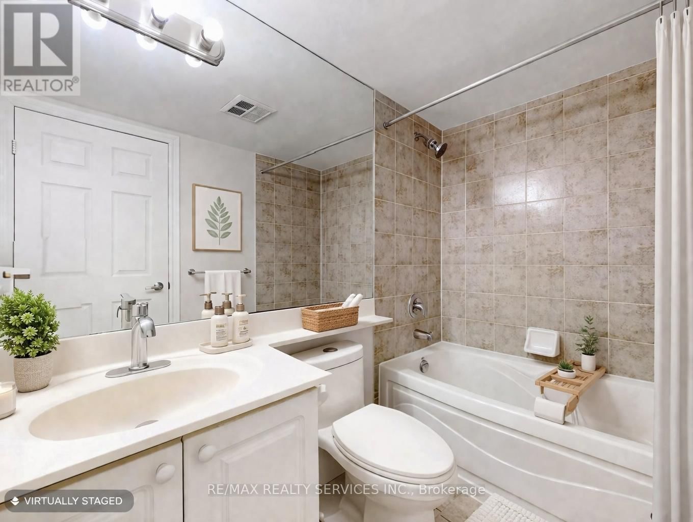 504 - 3880 DUKE OF YORK BOULEVARD Image 31