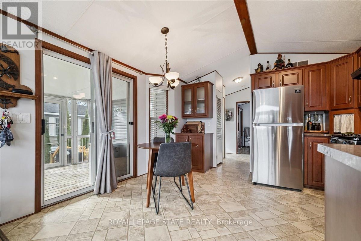 13 Spruce - 4449 MILBUROUGH LINE Image 14