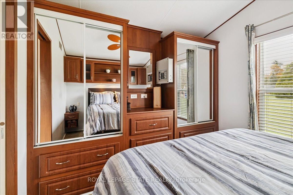 13 Spruce - 4449 MILBUROUGH LINE Image 17