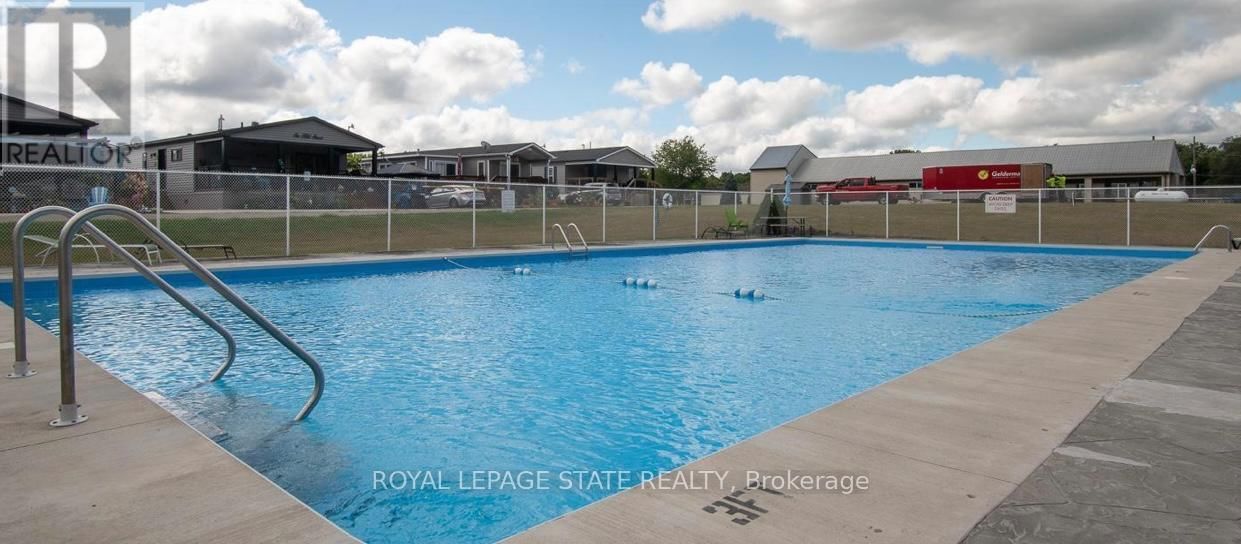 13 Spruce - 4449 MILBUROUGH LINE Image 35