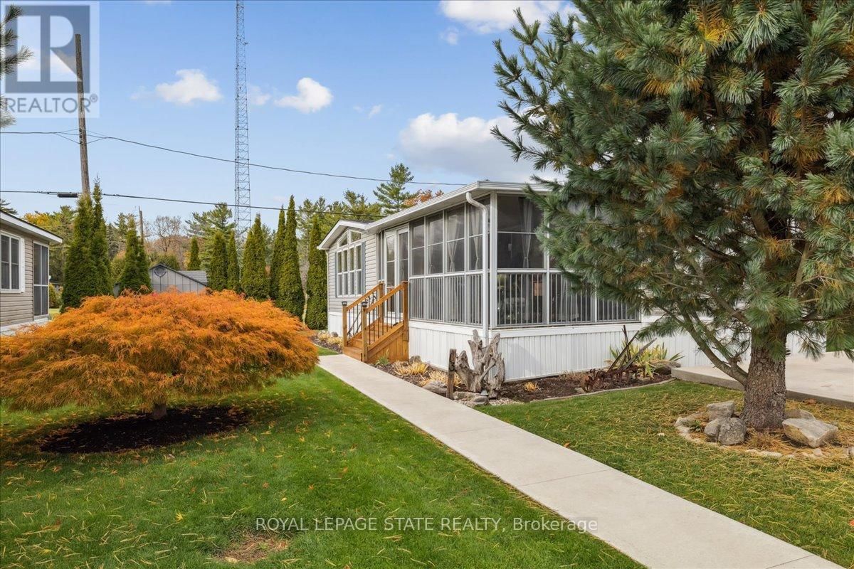 13 Spruce - 4449 MILBUROUGH LINE Image 7