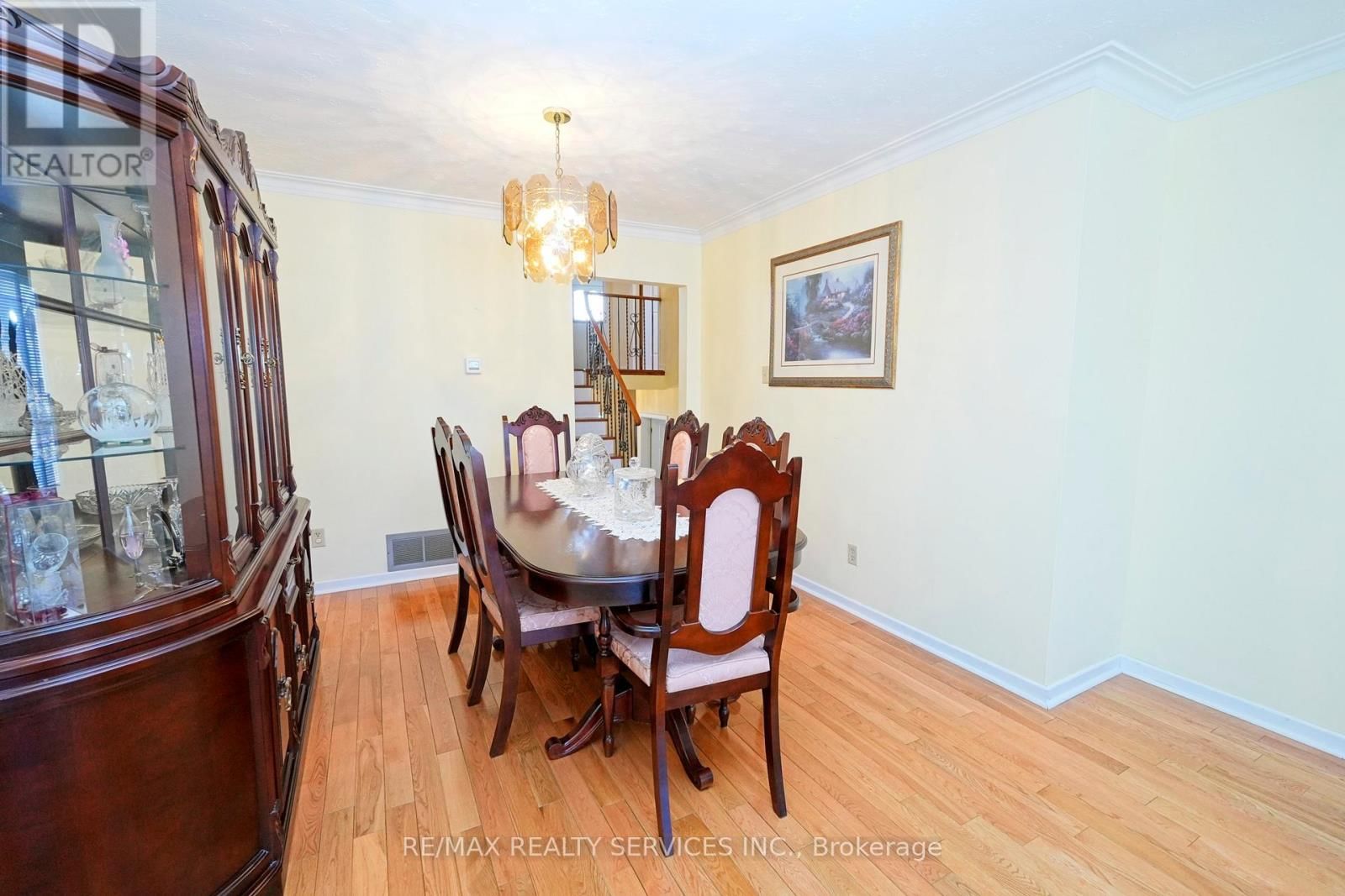 8 CHERYL COURT Image 10