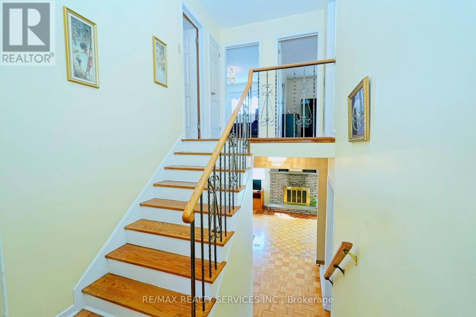 8 CHERYL COURT Image 15