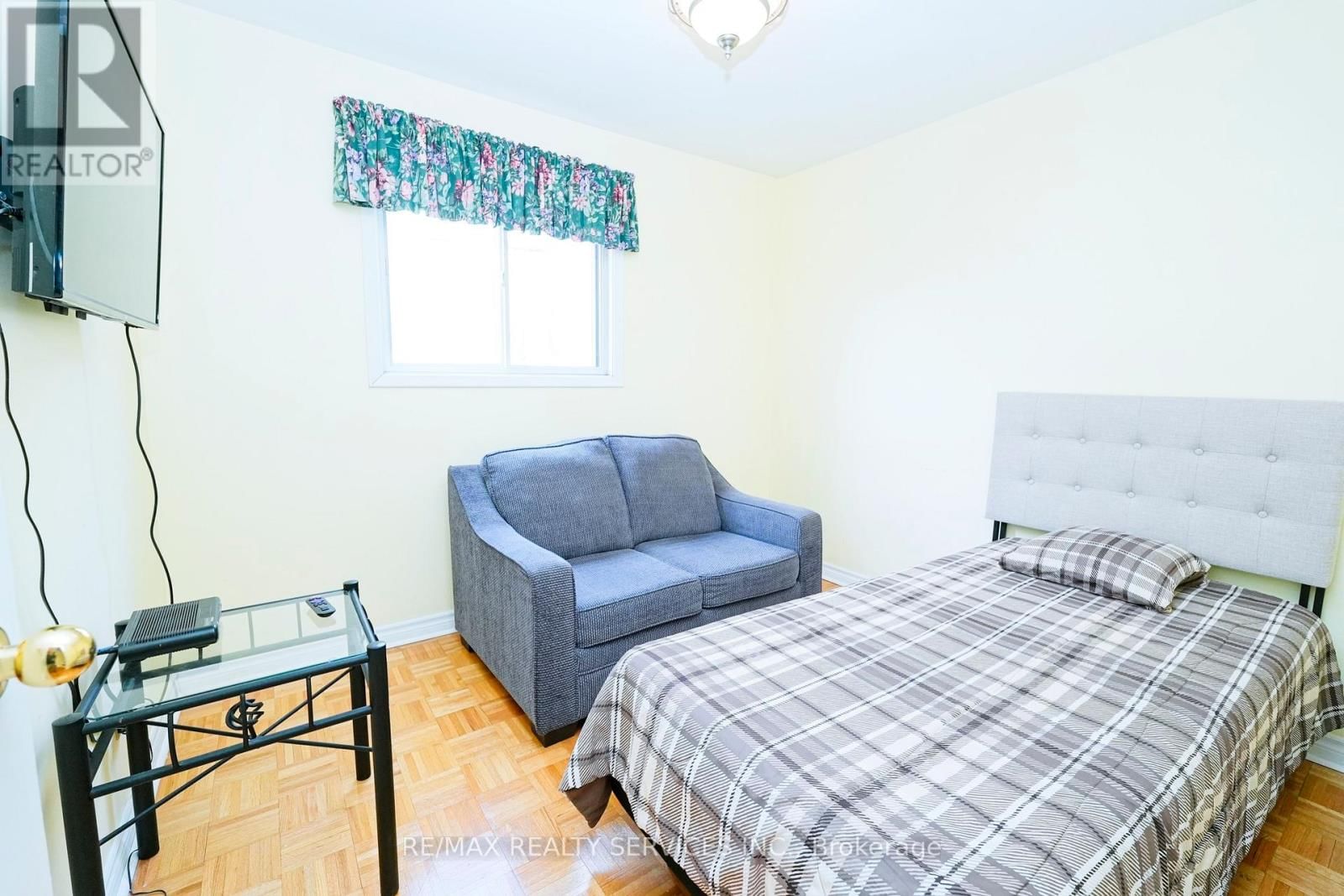 8 CHERYL COURT Image 26