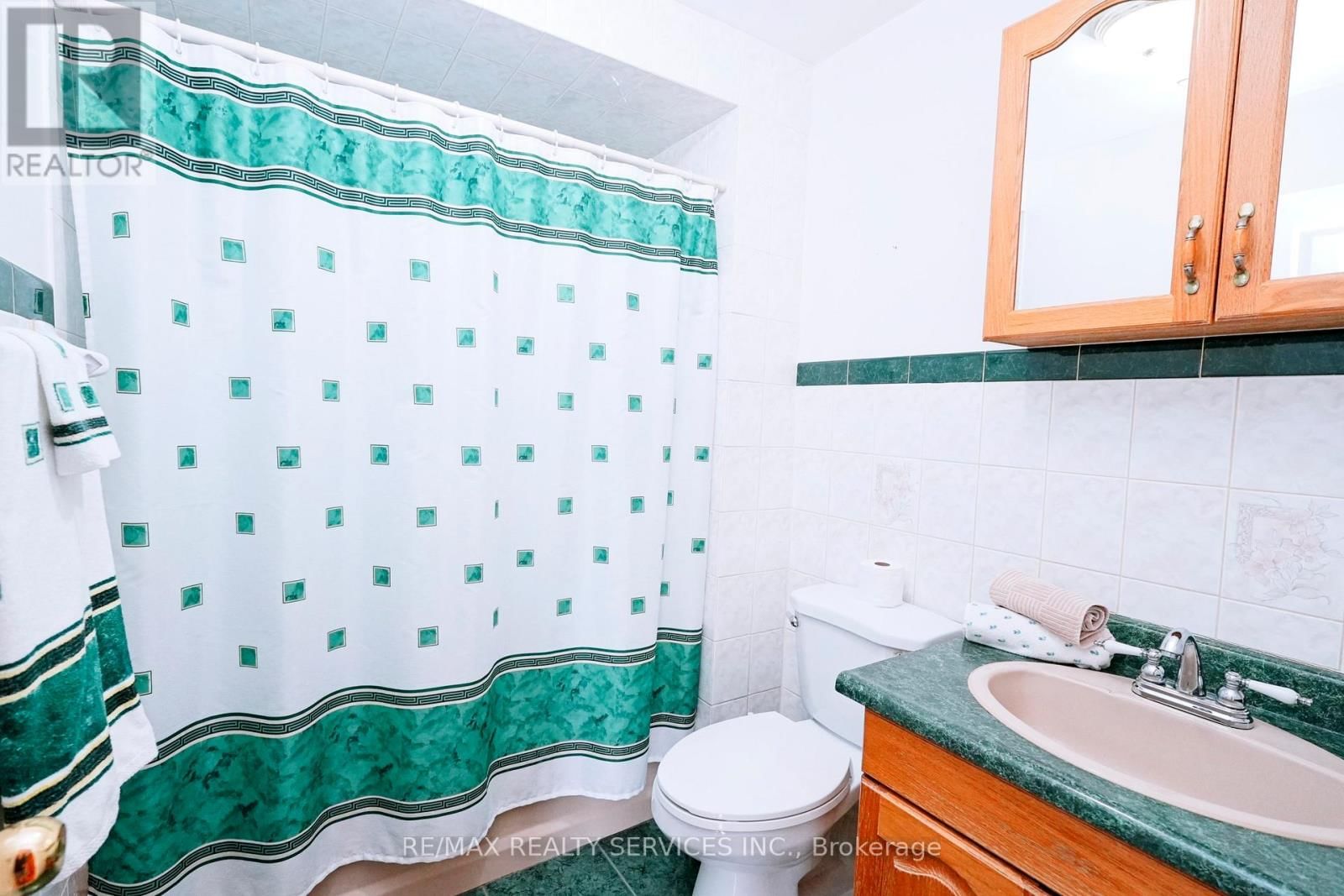 8 CHERYL COURT Image 29