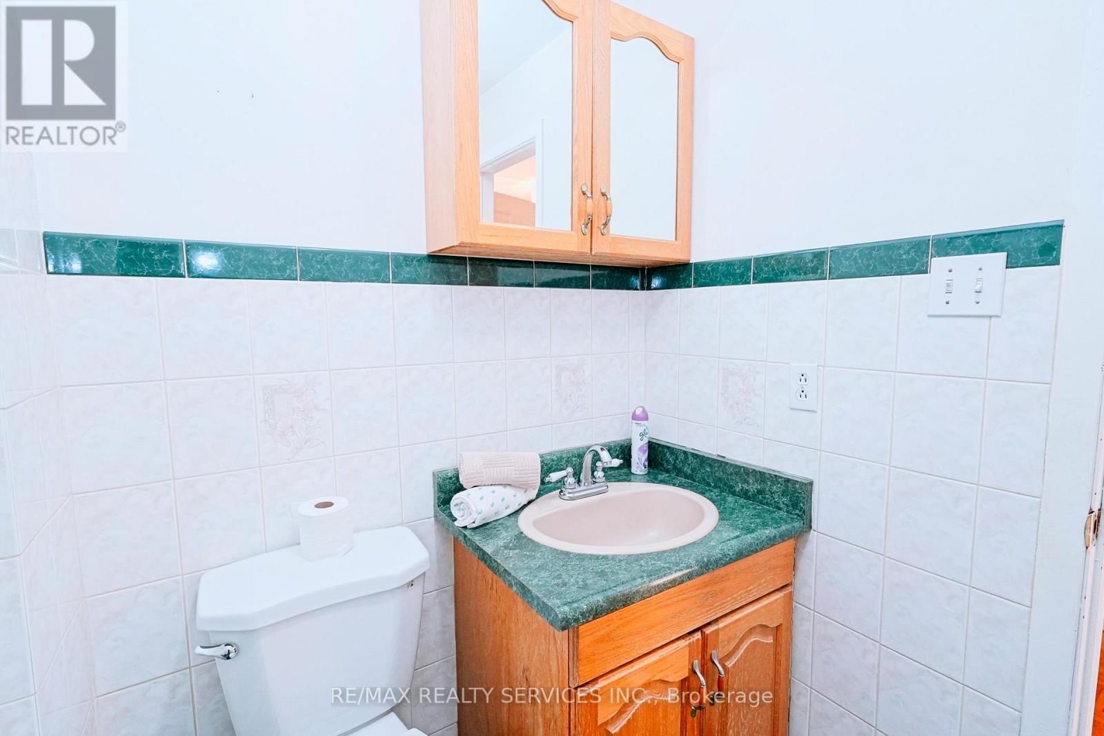 8 CHERYL COURT Image 30