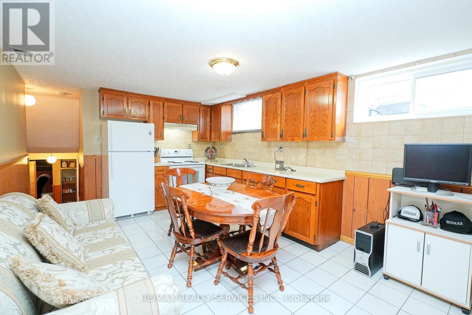 8 CHERYL COURT Image 33