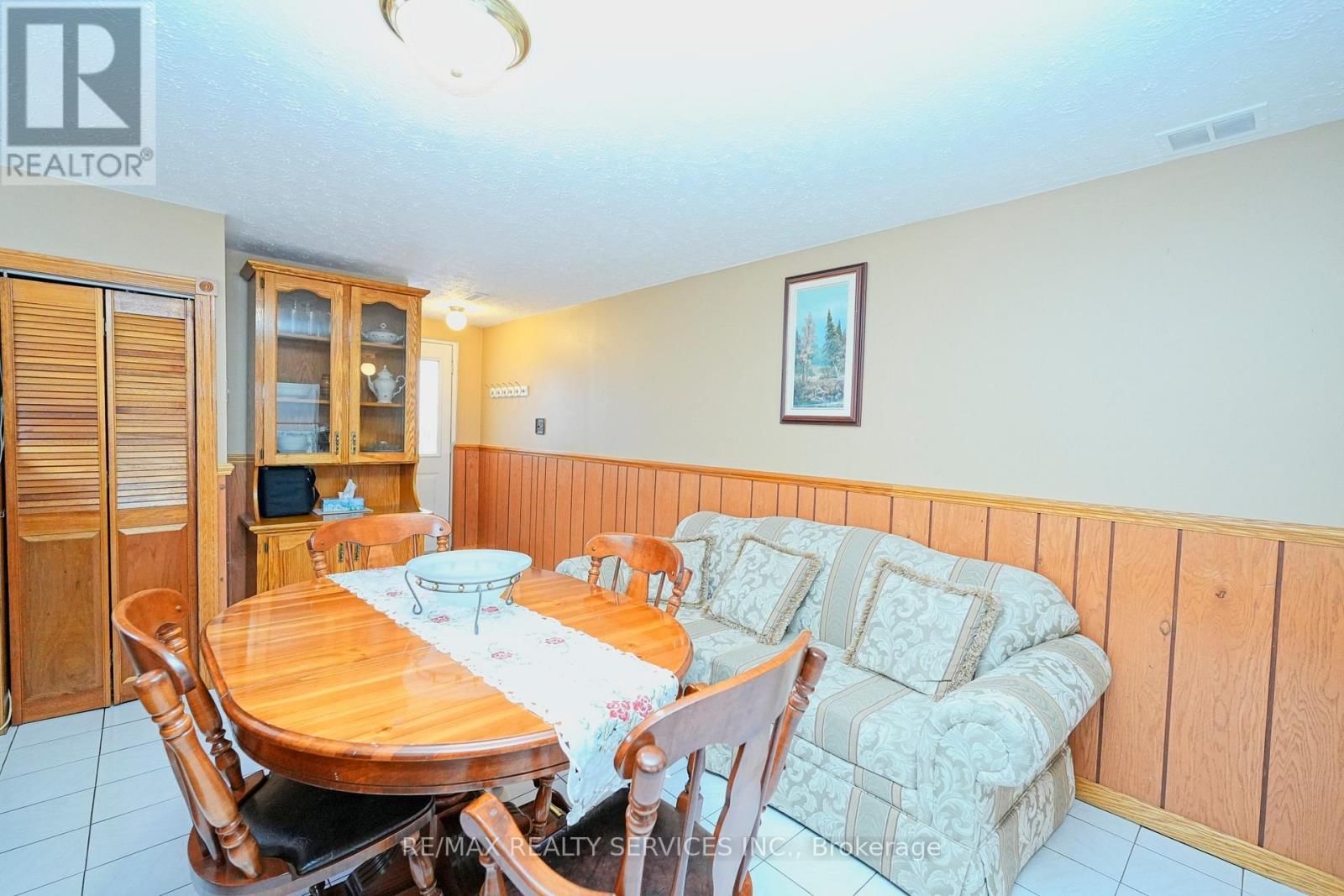 8 CHERYL COURT Image 34