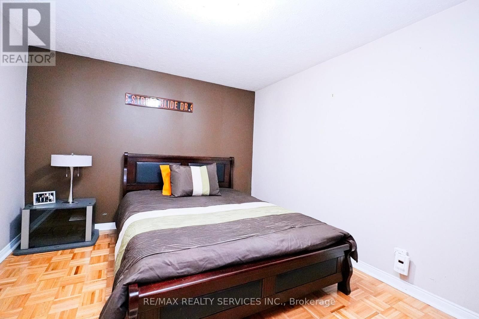 8 CHERYL COURT Image 38