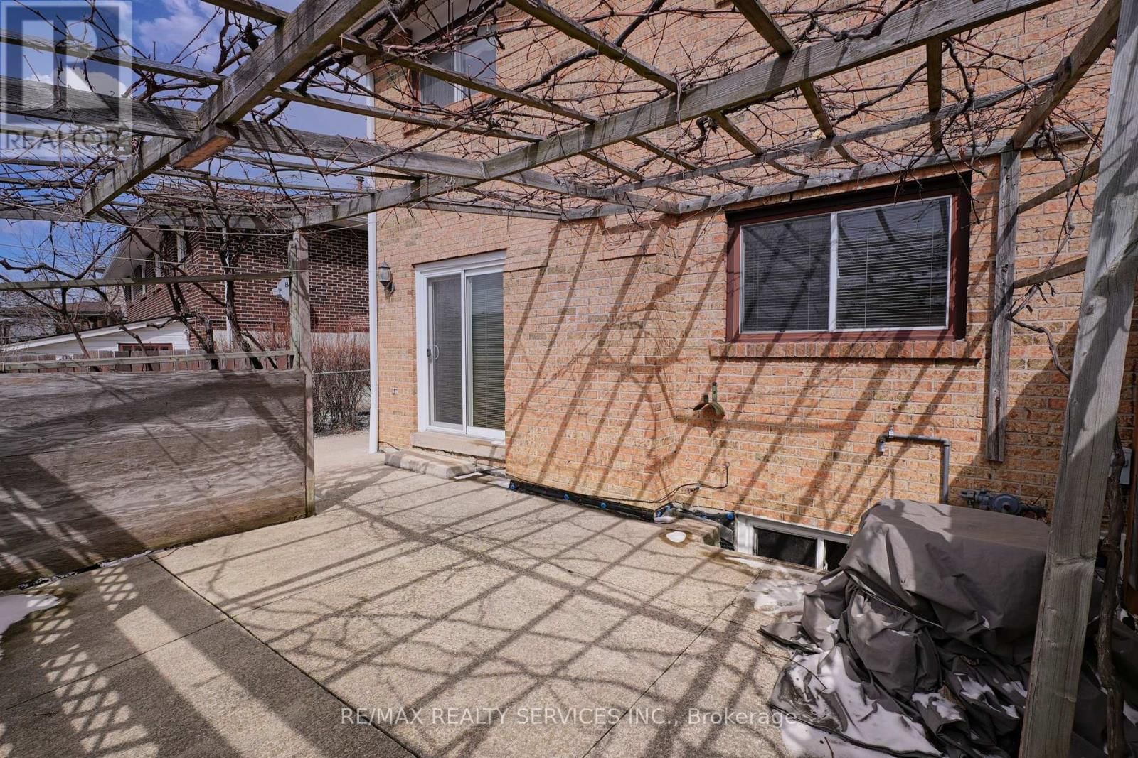 8 CHERYL COURT Image 46