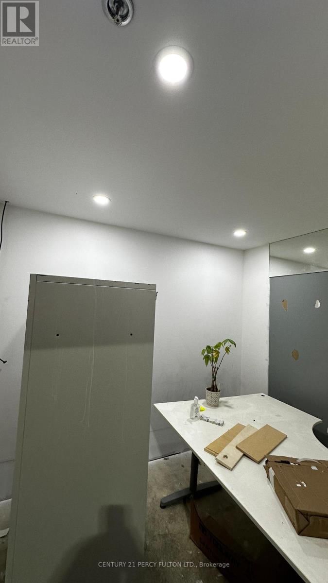 21 - 2074 STEELES AVENUE EAST Image 21