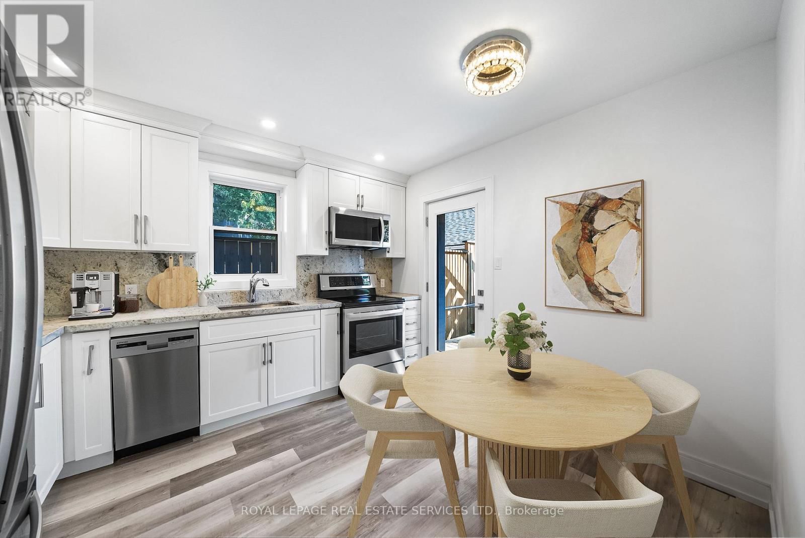 2 - 50 ARCADIAN CIRCLE Image 1