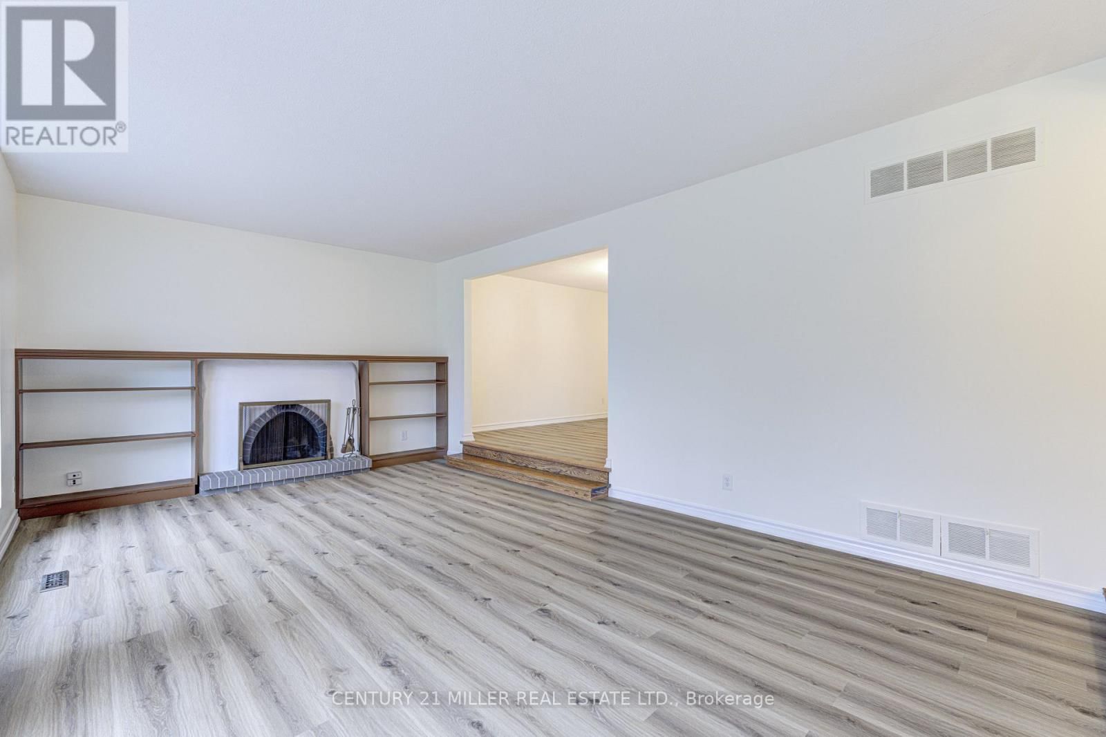 163 CASTLE CRESCENT Image 10