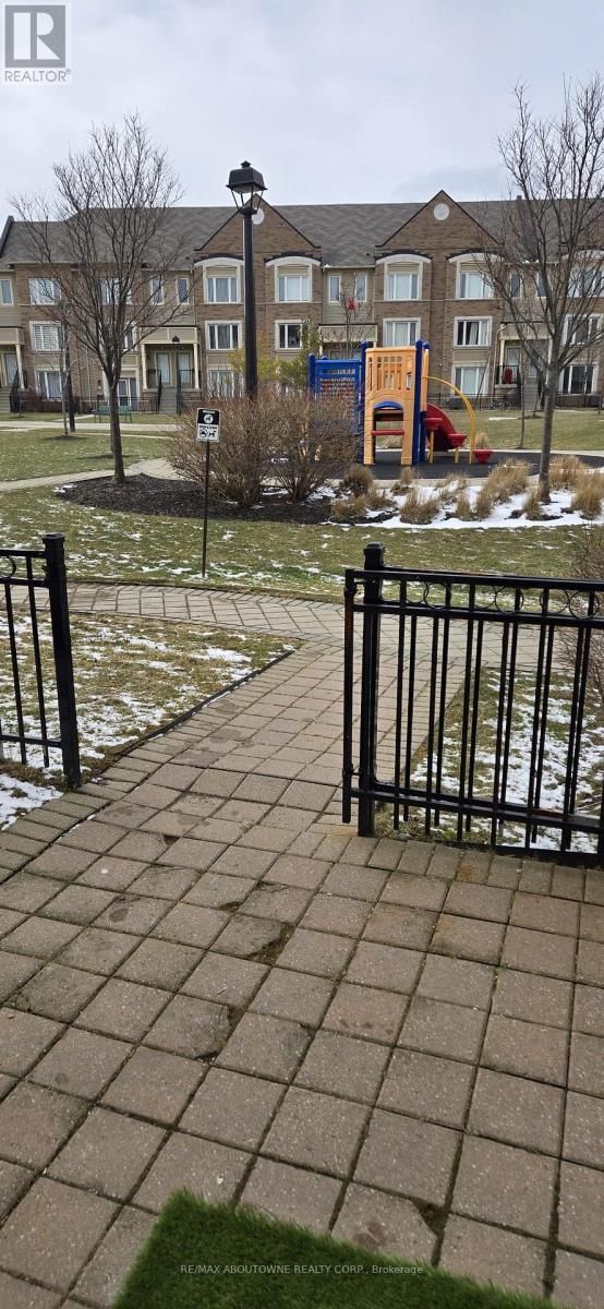 7 - 3115 BOXFORD CRESCENT Image 1