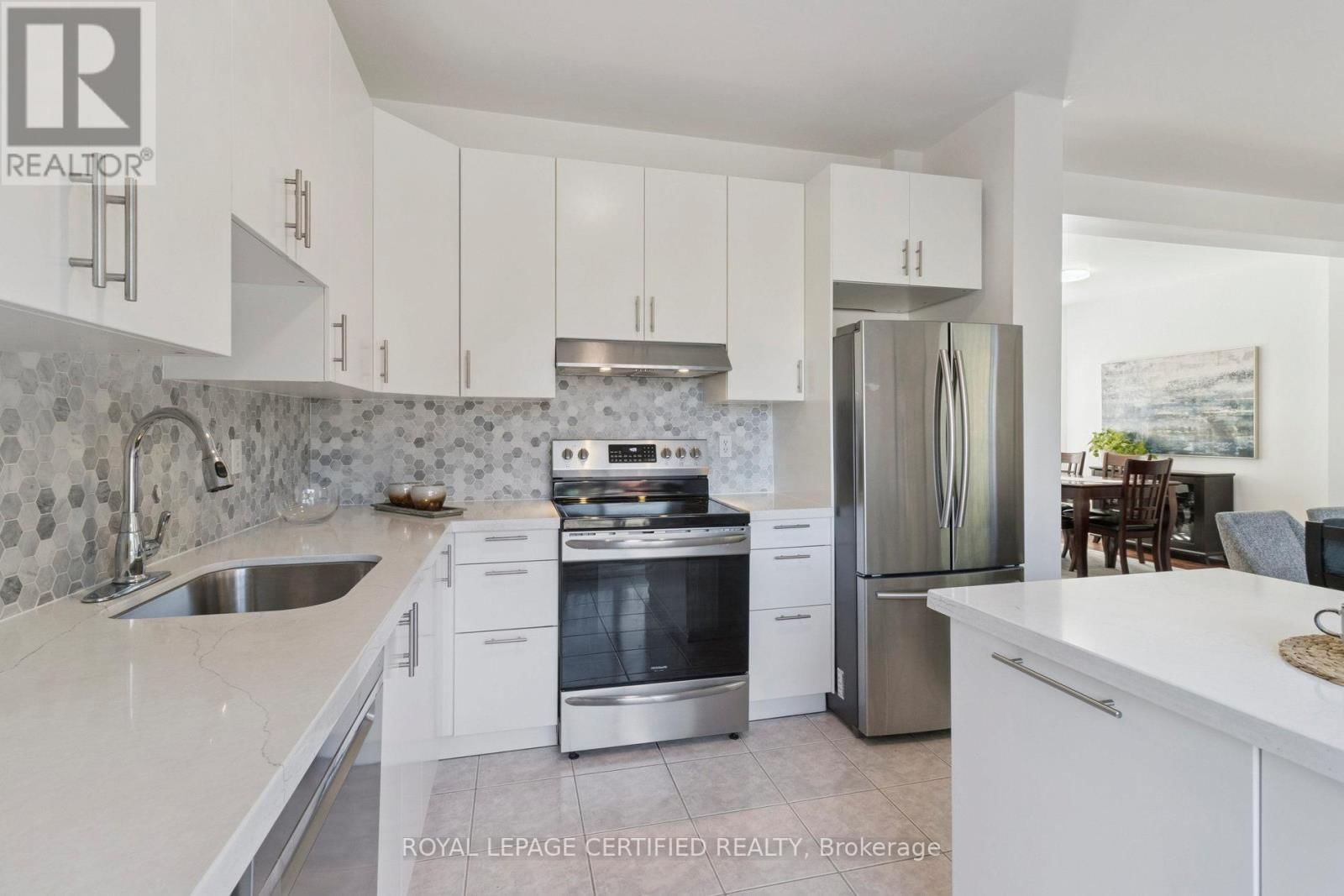 1 - 530 DRIFTCURRENT DRIVE Image 15