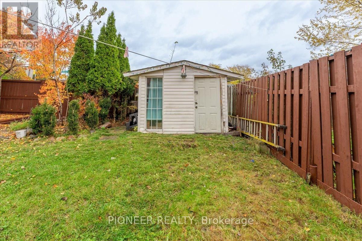 11 GREAT OAK COURT Image 40