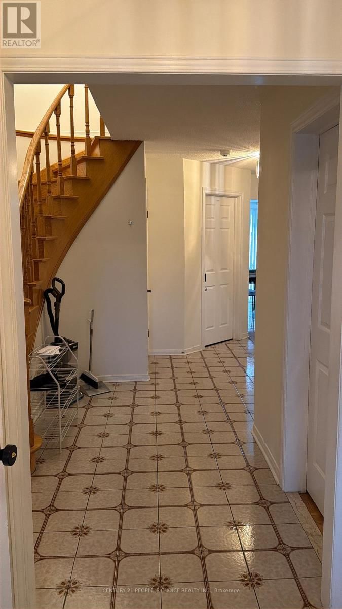 43 BORDEAUX CIRCUIT Image 15