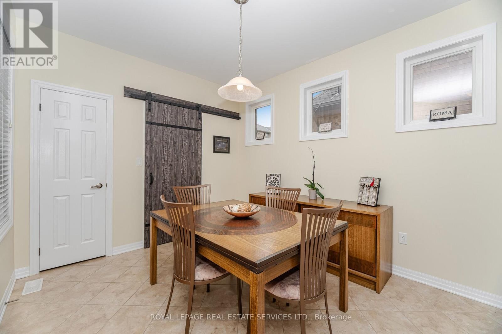 444 COOMBS COURT Image 21