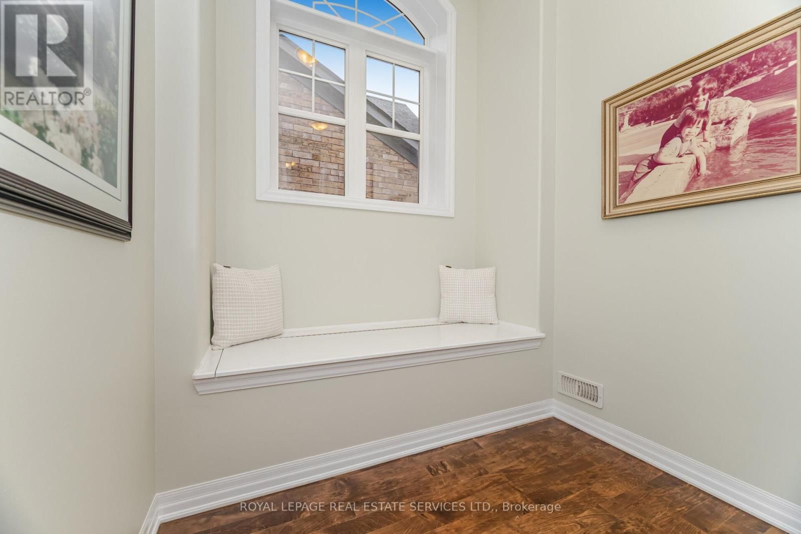 444 COOMBS COURT Image 25