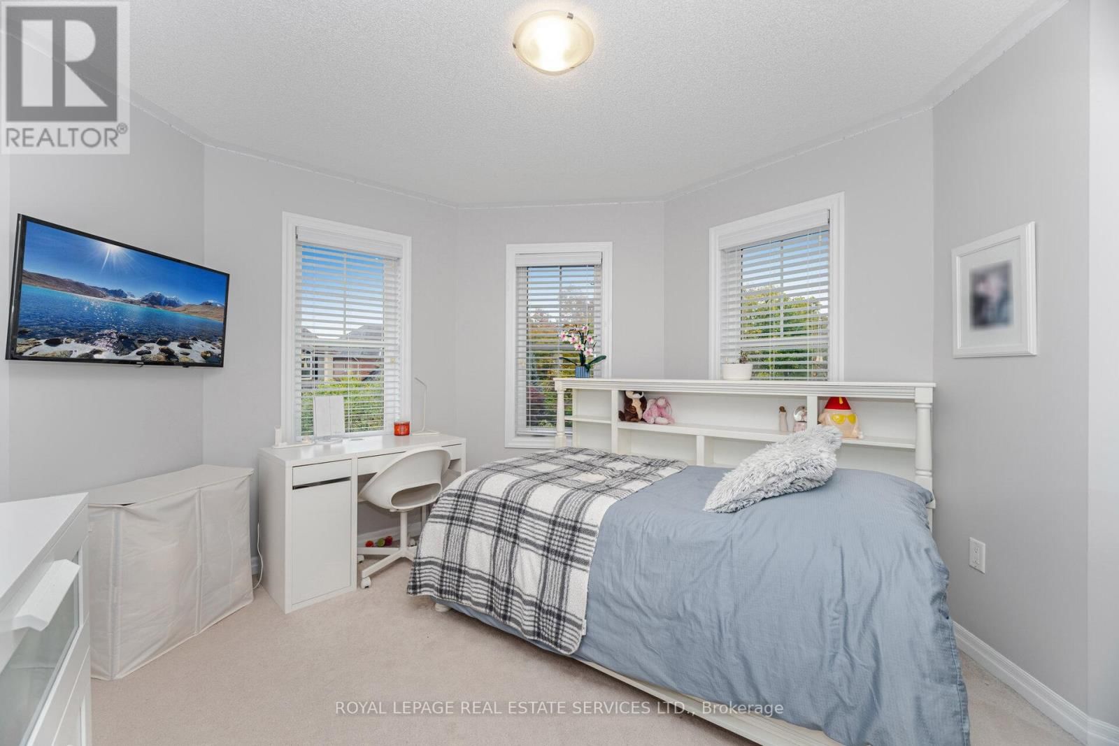 444 COOMBS COURT Image 34