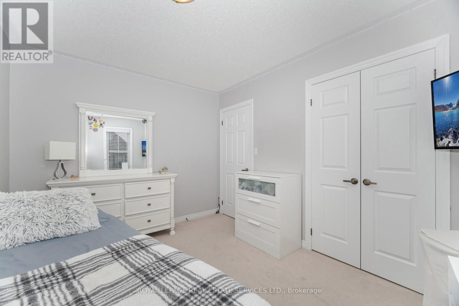 444 COOMBS COURT Image 35