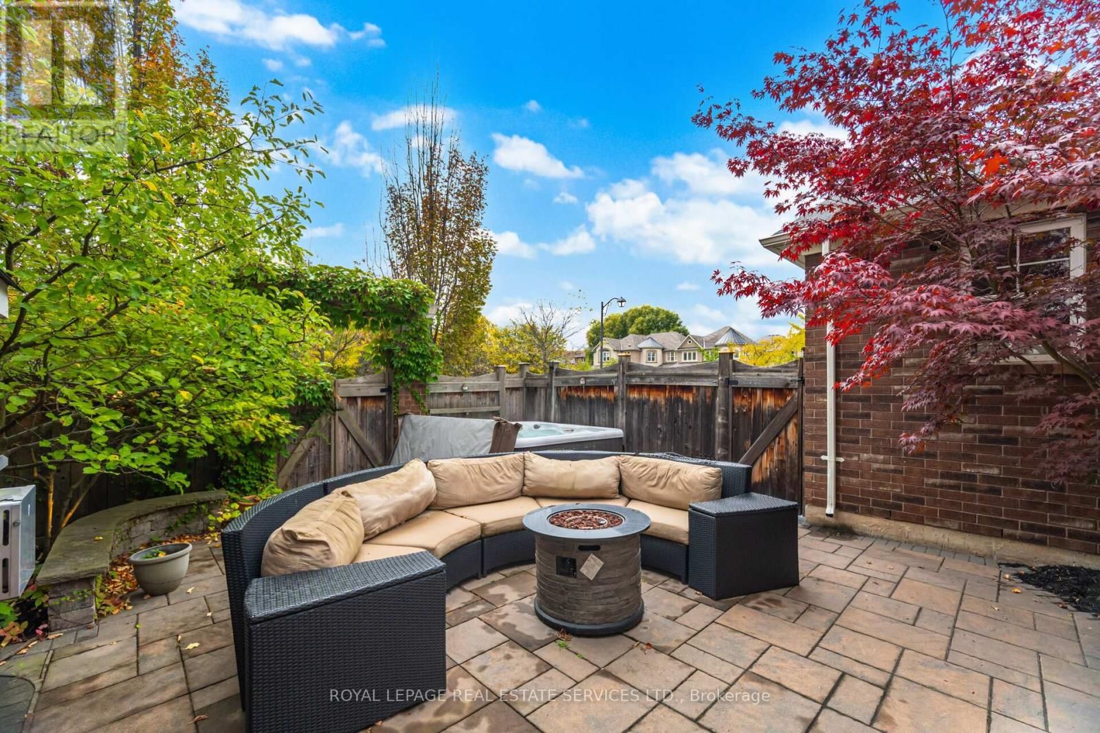 444 COOMBS COURT Image 40