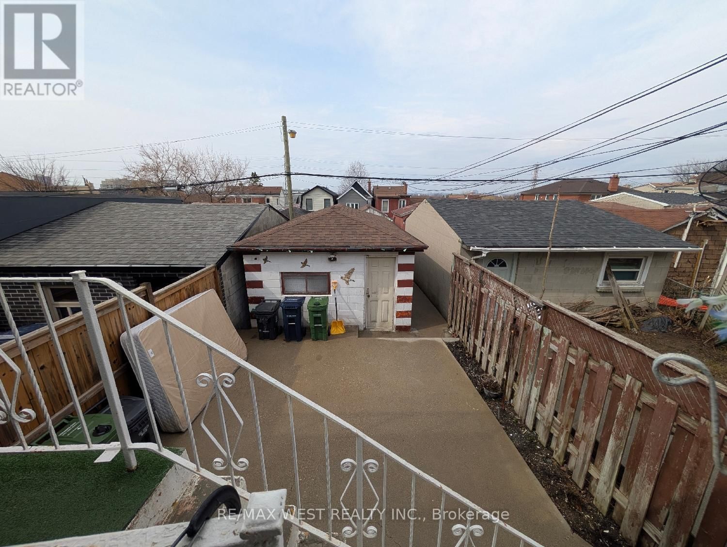 Main Floor - 128 CALEDONIA ROAD Image 16