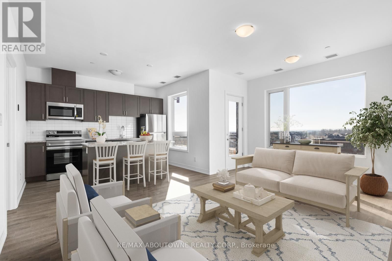 403 - 3285 CARDING MILL TRAIL Image 3