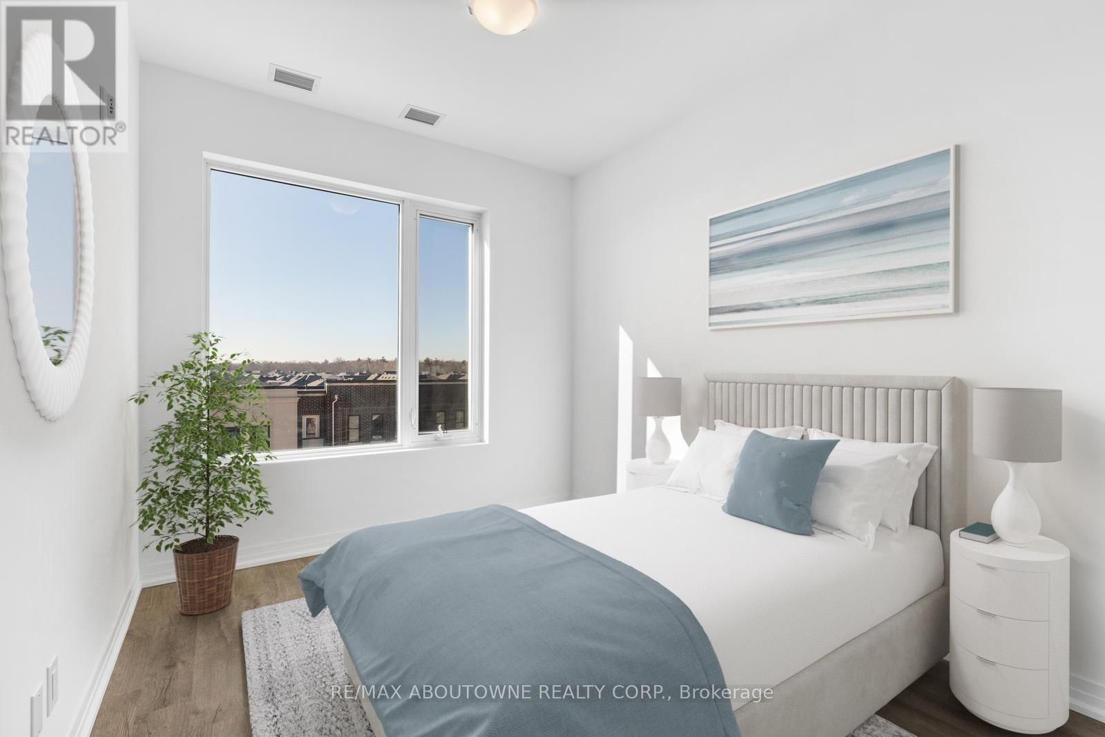 403 - 3285 CARDING MILL TRAIL Image 5