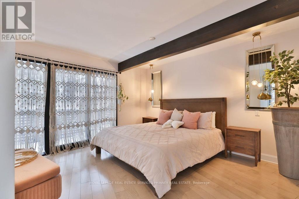 1352 NOCTURNE COURT Image 14