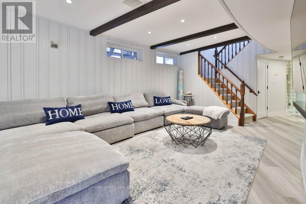 1352 NOCTURNE COURT Image 23