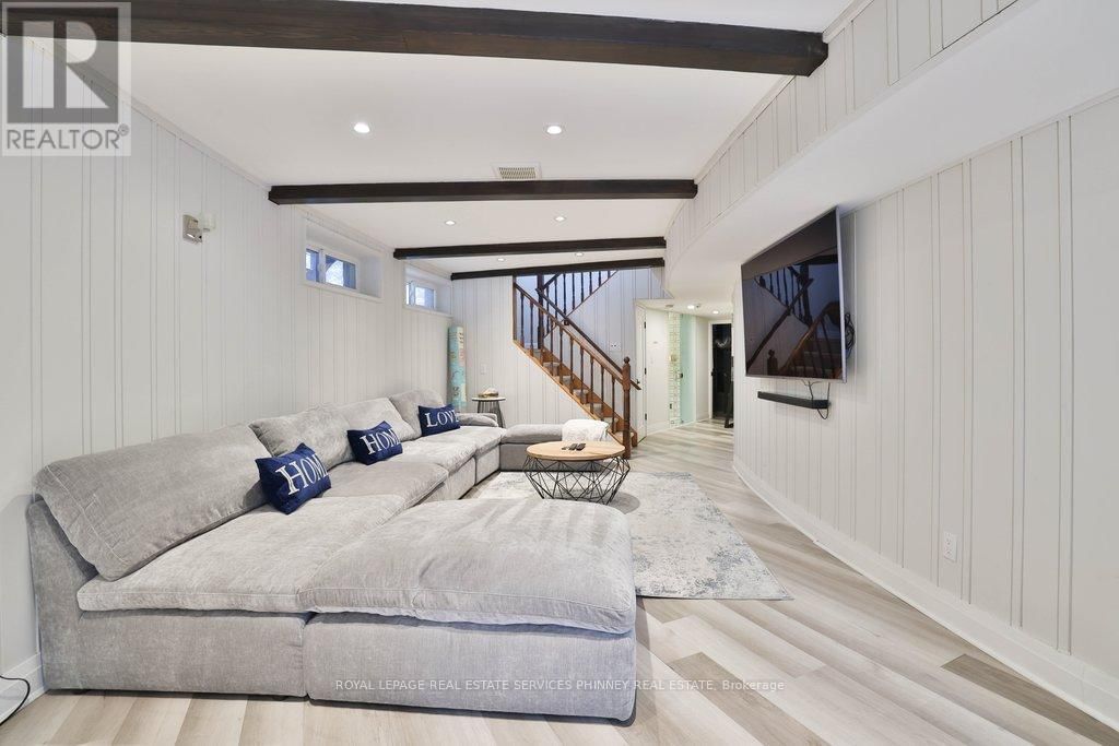 1352 NOCTURNE COURT Image 25