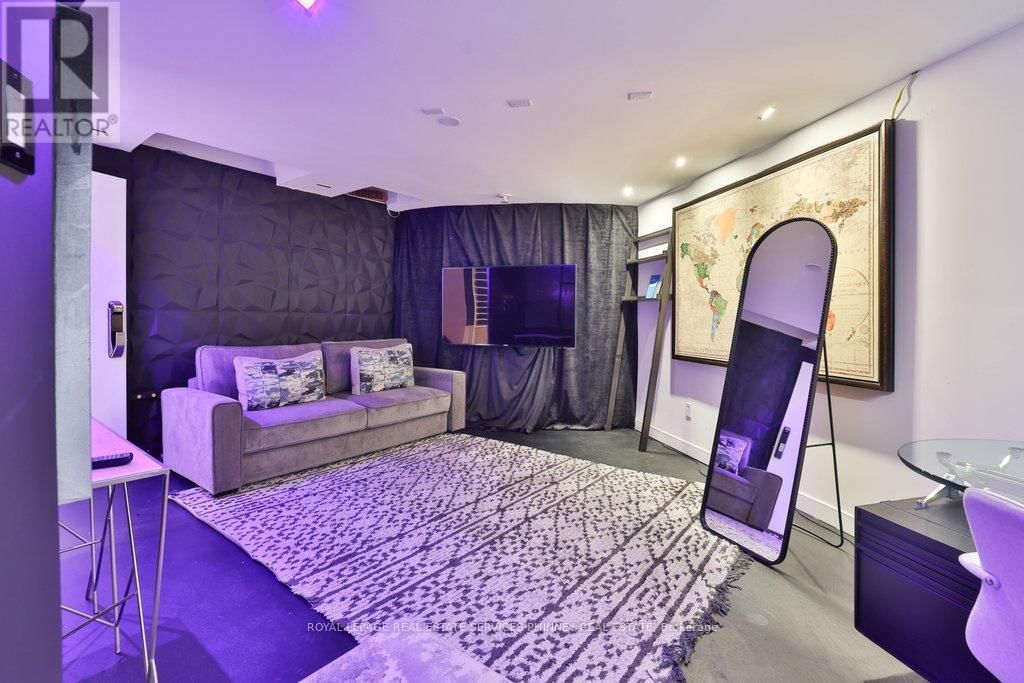 1352 NOCTURNE COURT Image 28