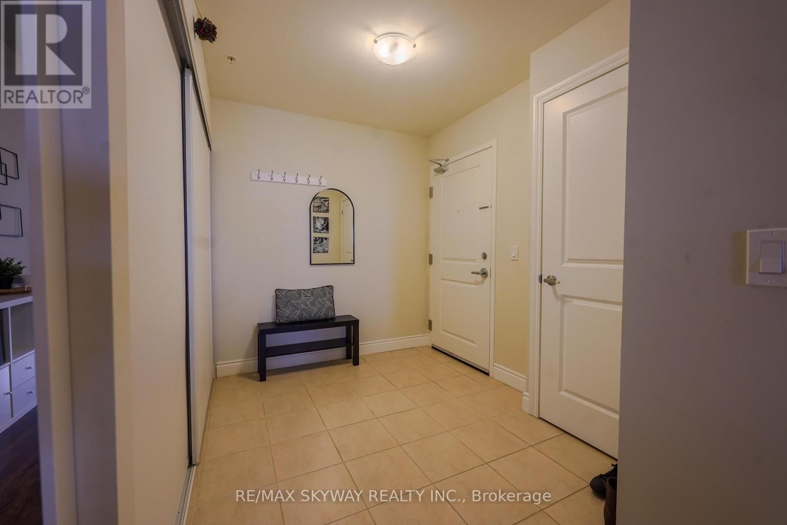 415 - 620 SAUVE STREET Image 5