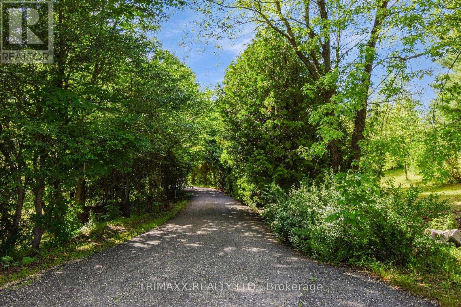 4069 CHARLESTON SIDEROAD Image 24