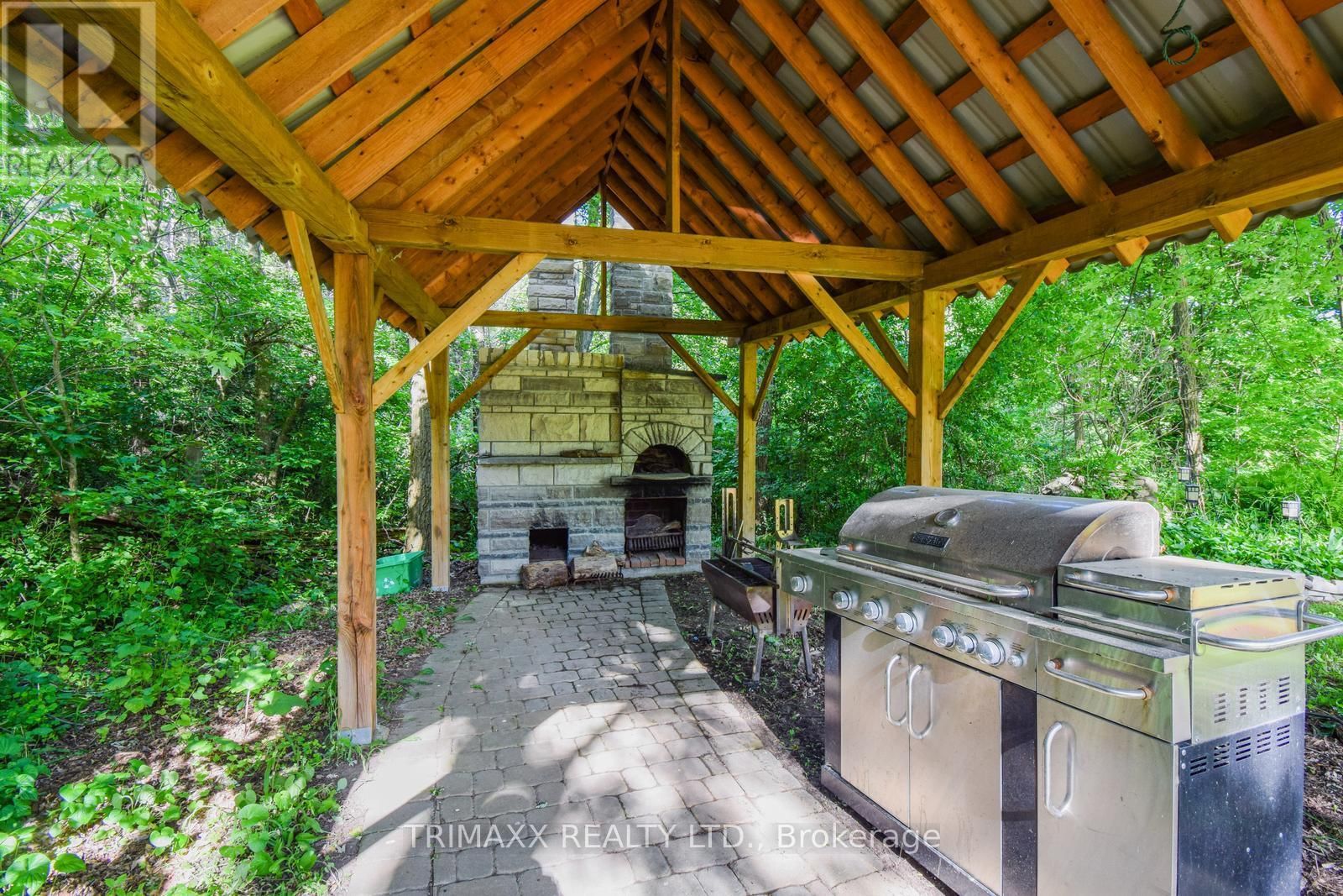 4069 CHARLESTON SIDEROAD Image 27