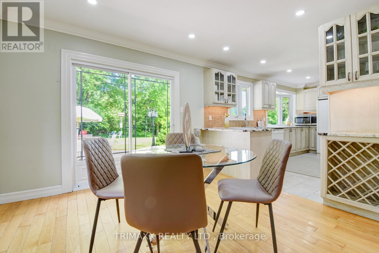 4069 CHARLESTON SIDEROAD Image 8