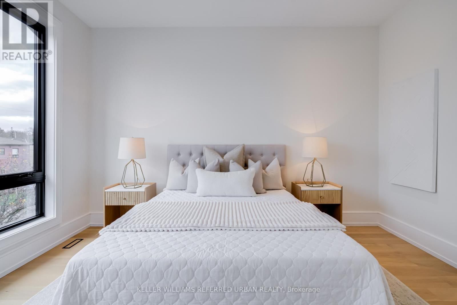 33 TWELFTH STREET Image 29