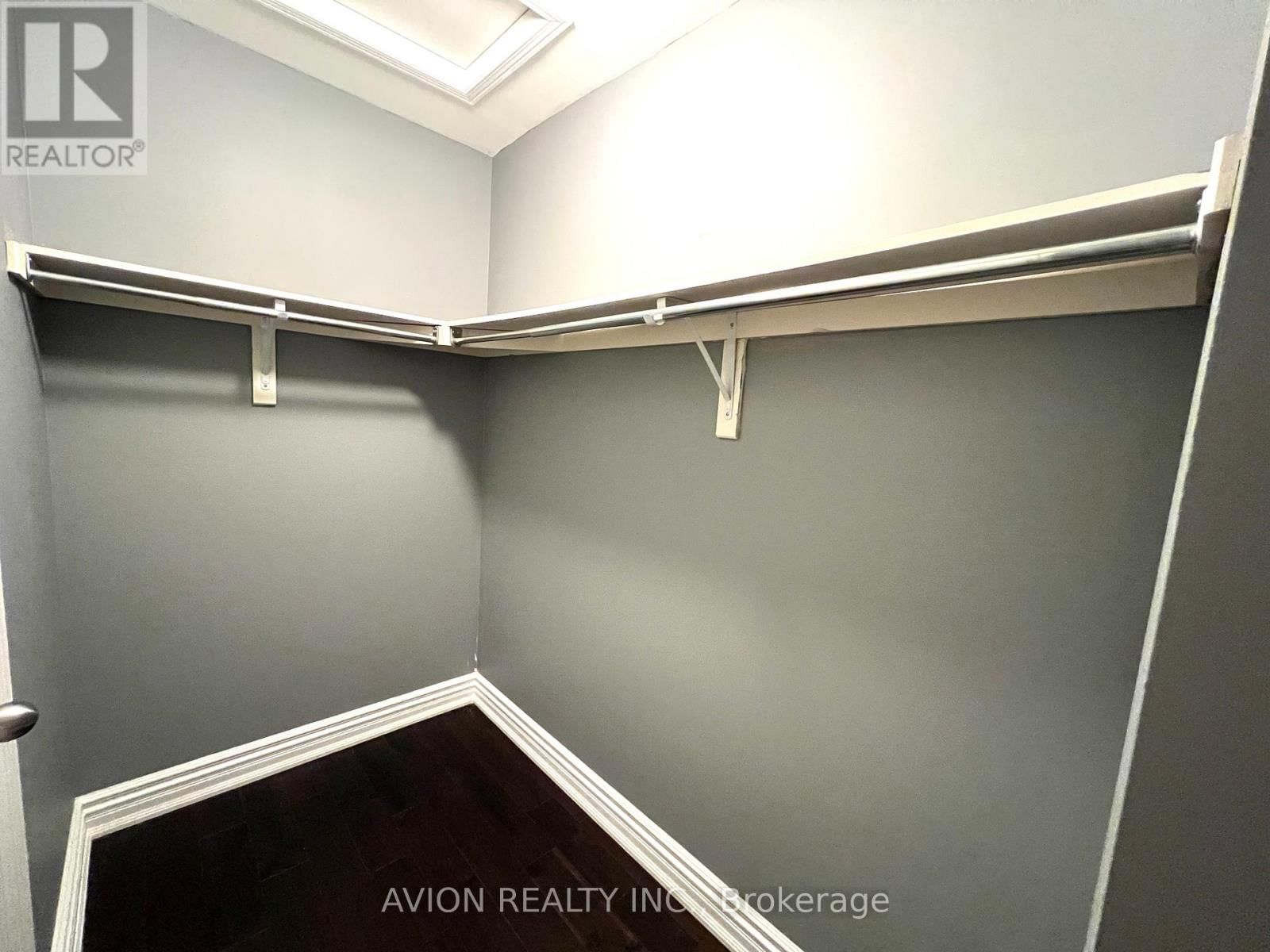 2293 CRESTMONT DRIVE Image 13