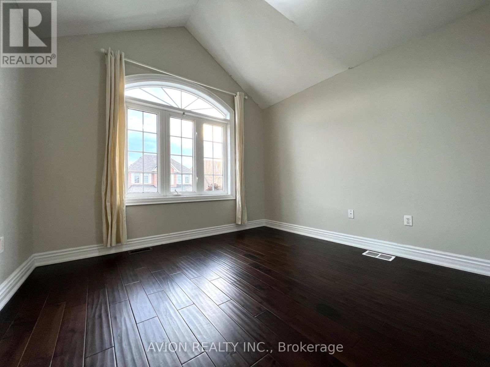 2293 CRESTMONT DRIVE Image 14