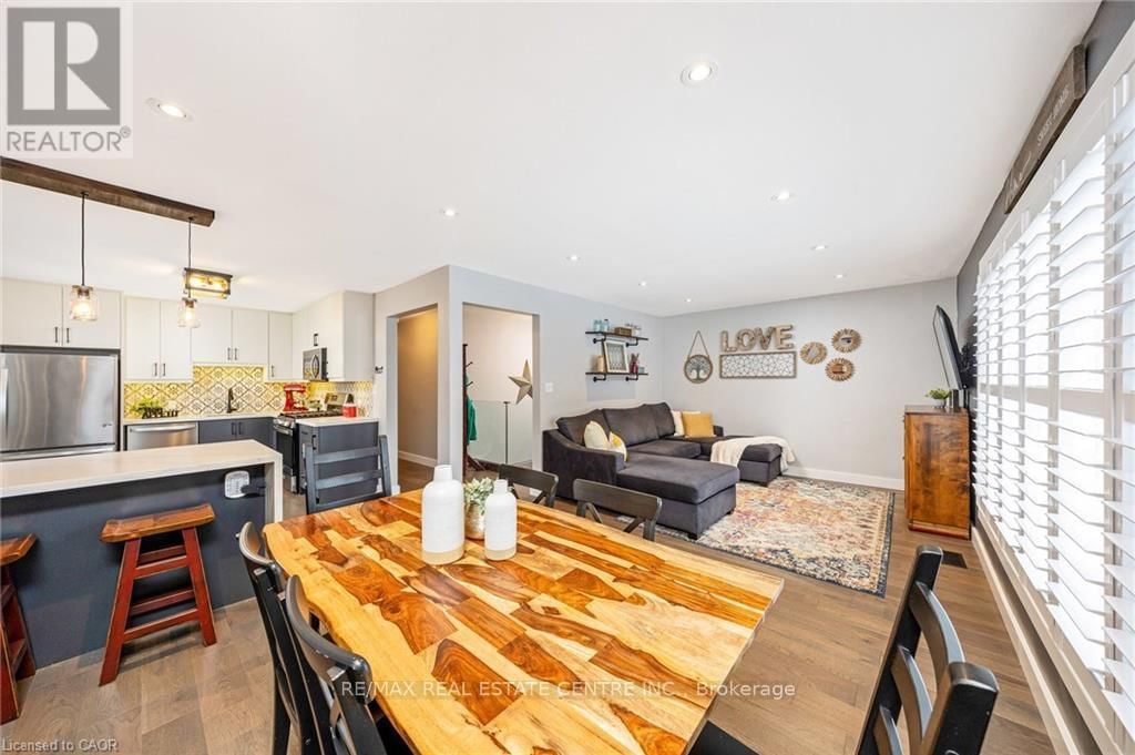 390 WOODWARD AVENUE Image 20