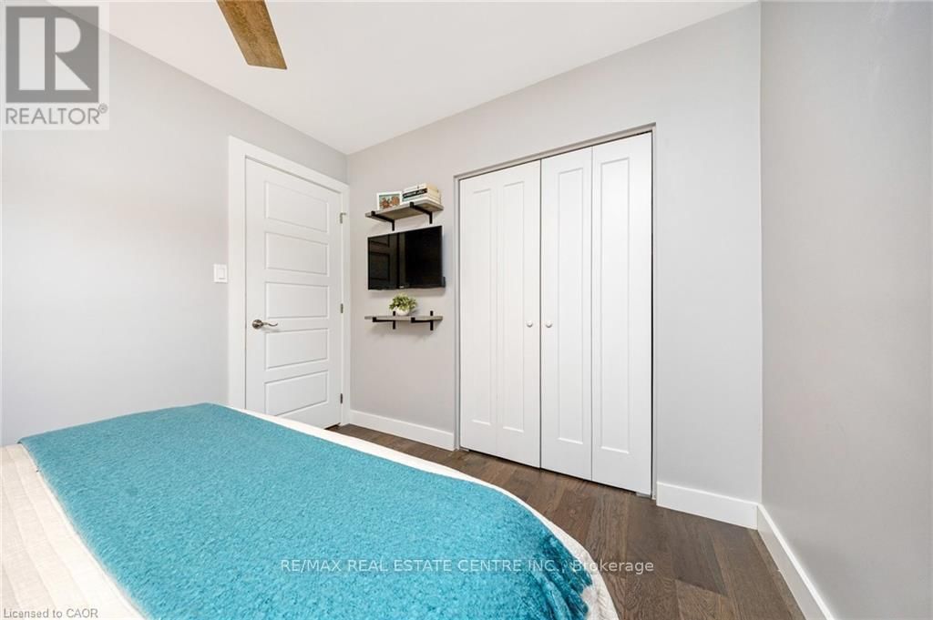 390 WOODWARD AVENUE Image 22