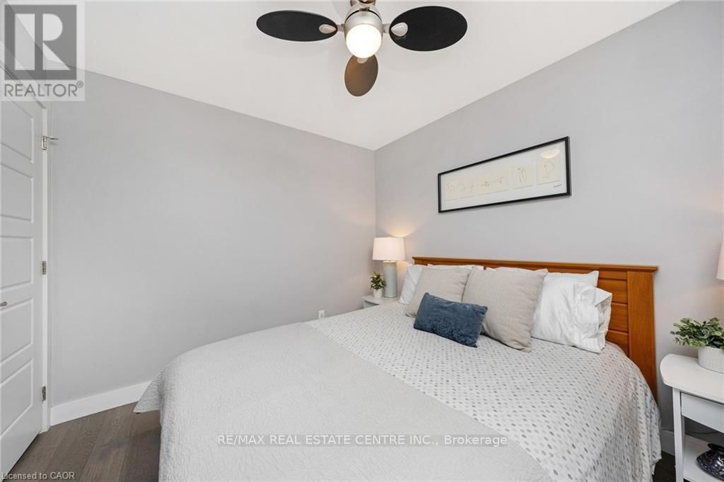 390 WOODWARD AVENUE Image 26