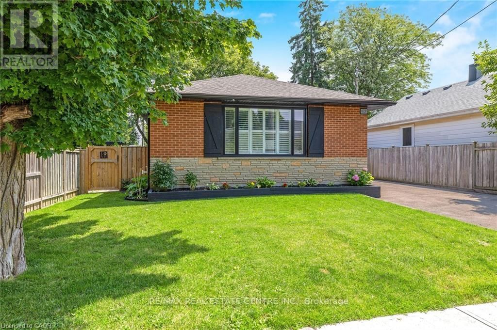 390 WOODWARD AVENUE Image 3