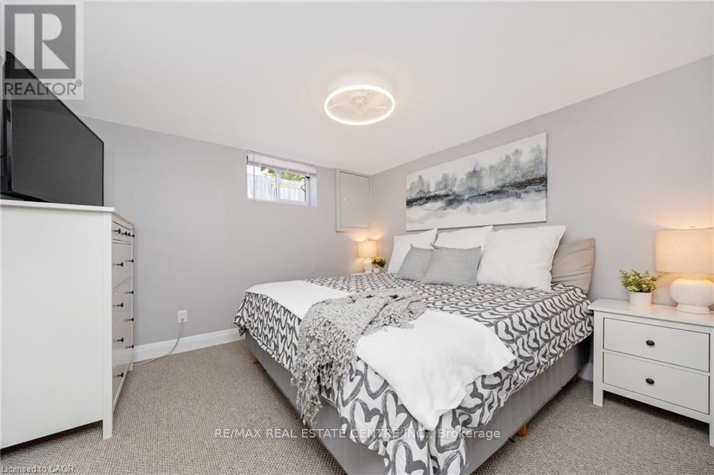 390 WOODWARD AVENUE Image 36