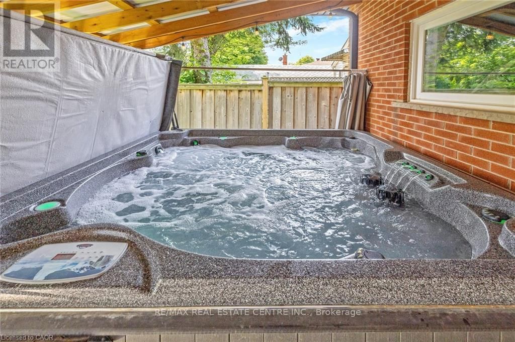 390 WOODWARD AVENUE Image 45