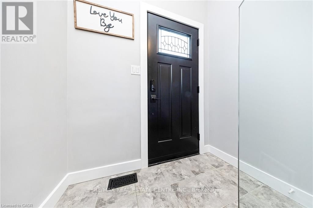 390 WOODWARD AVENUE Image 6