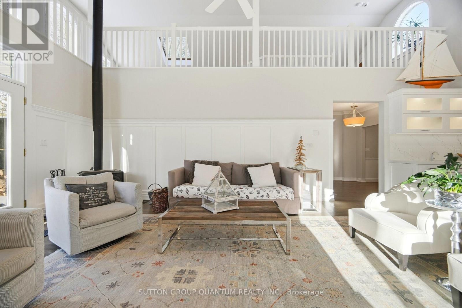 133 MINEOLA ROAD EAST Image 11