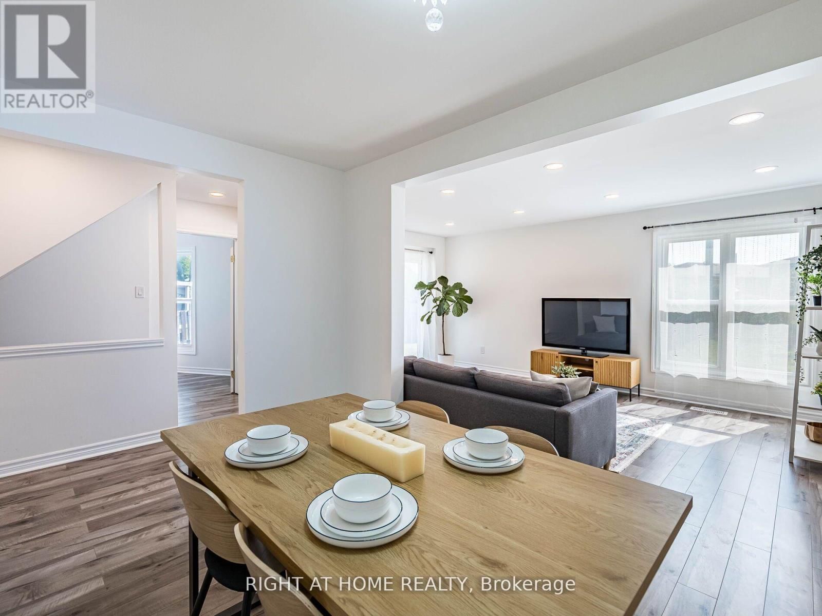 2 GILES COURT Image 8